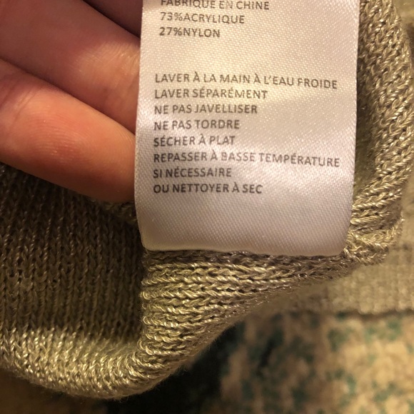 Button up - Picture 6 of 6